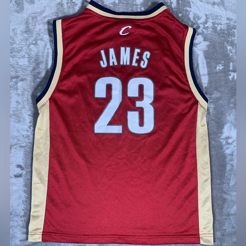 Vintage Reebok Lebron James #23 Cleveland Cavaliers Maroon NBA Jersey Youth Md‎
